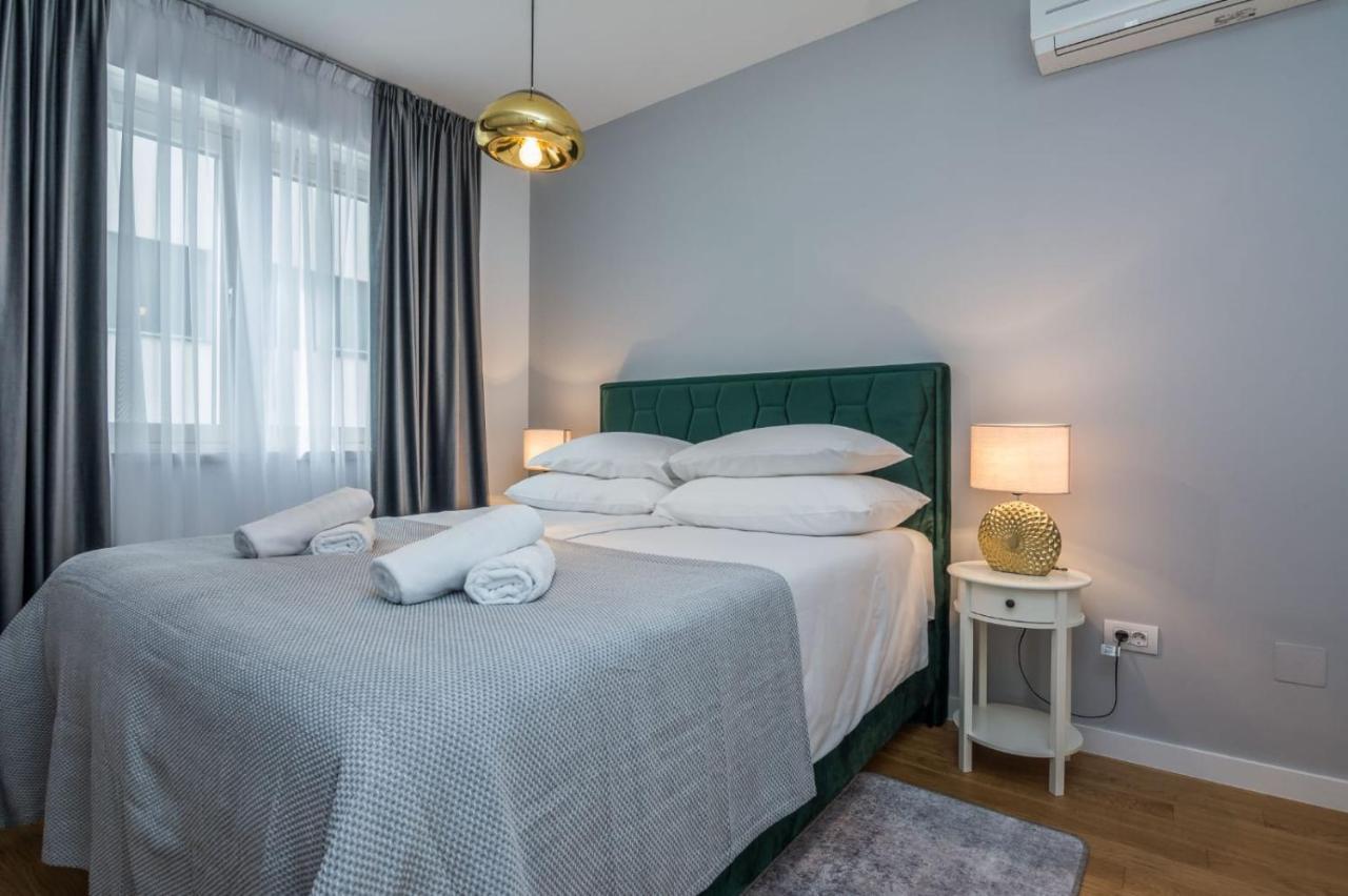 Apartamento Exclusive Apartman Anamarino Zadar Exterior foto